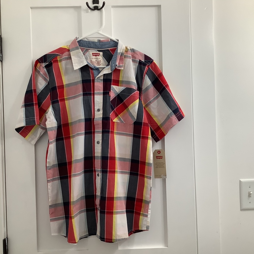 LEVIS Button Down Shirt